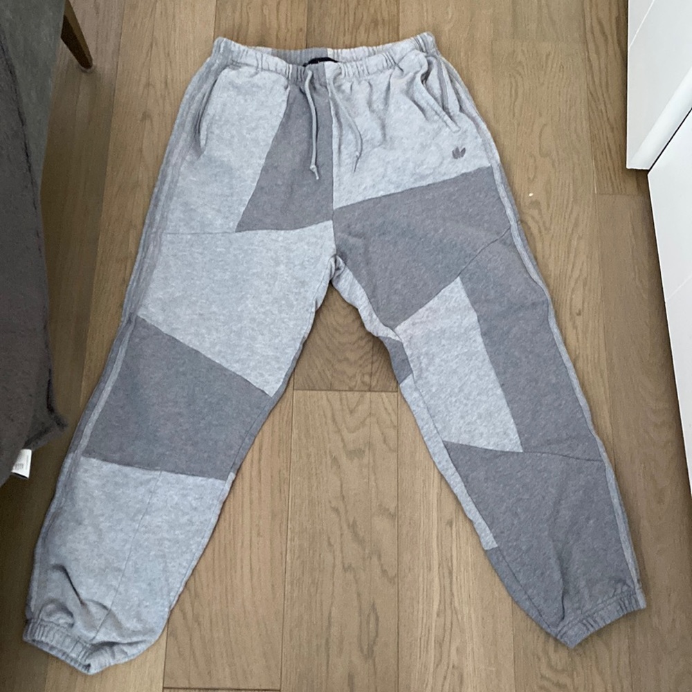Adidas sweatpants